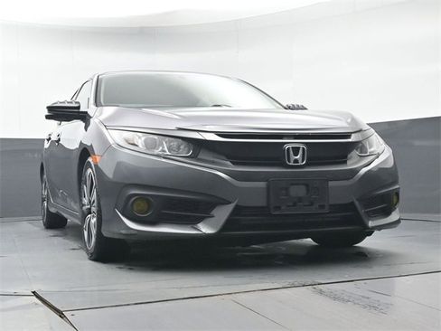 Used 2018 Honda Civic EX-T image 33