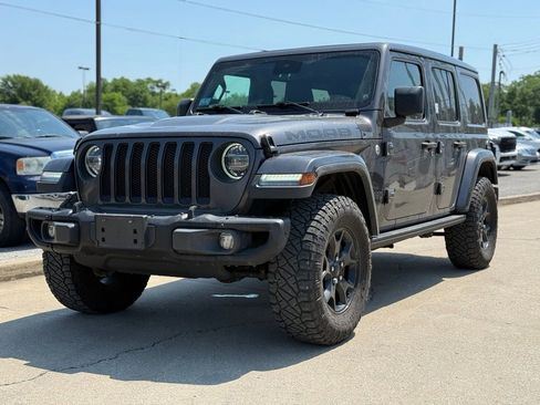 Used 2019 Jeep Wrangler Unlimited Sahara w/ Quick Order Package 24M Moab AWD/4WD image 2