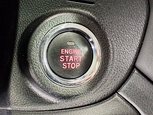 Used 2021 Subaru Outback Premium AWD/4WD image 17