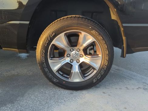 Used 2023 RAM 1500 Laramie image 6