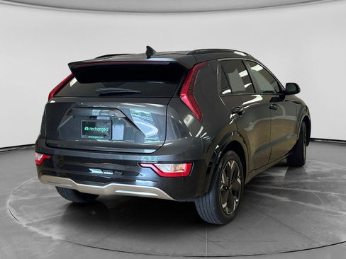 Used 2023 Kia Niro Wind FWD image 4