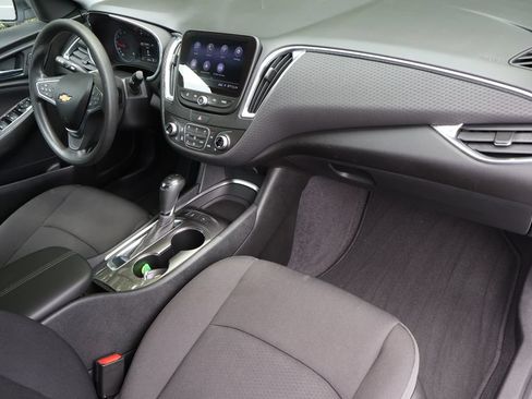 Certified 2019 Chevrolet Malibu LT w/ Driver Confidence Package II FWD image 40