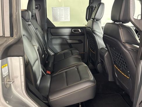 Used 2024 Ford Bronco Badlands AWD/4WD image 16