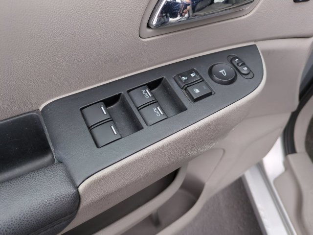 Used 2015 Honda Odyssey Touring image 14