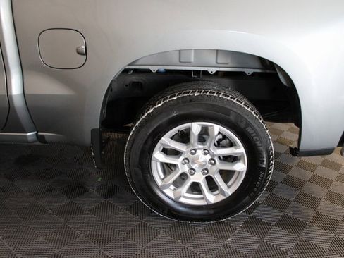 Used 2025 Chevrolet Silverado 1500 LT image 8