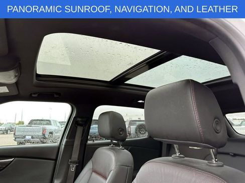 Certified 2019 Chevrolet Blazer RS w/ Sun and Wheels Package image 18