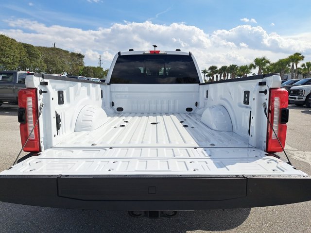 New 2026 Ford F350 XLT w/ XLT Premium Package AWD/4WD image 6