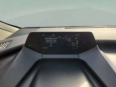 Certified 2025 Toyota Prius Plug-In Hybrid FWD image 20