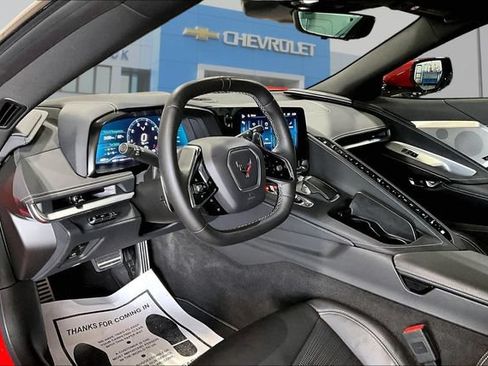 Used 2024 Chevrolet Corvette Stingray Preferred Conv w/ Z51 Performance Package RWD image 14