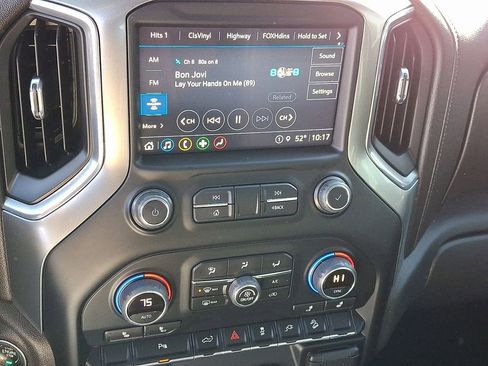 Used 2022 Chevrolet Silverado 1500 LT Trail Boss image 17