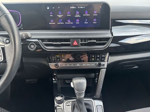 Used 2025 Kia Seltos S image 17