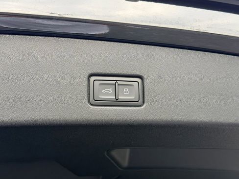 Certified 2024 Audi Q4 e-tron Premium Plus w/ Premium Plus image 20