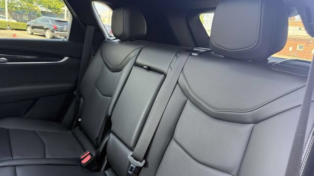 Certified 2025 Cadillac XT5 Premium Luxury w/ Technology Package AWD/4WD image 63
