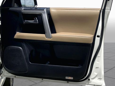 Used 2014 Toyota 4Runner Limited RWD image 22