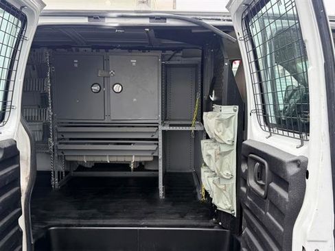 Used 2011 Chevrolet Express 2500 image 28