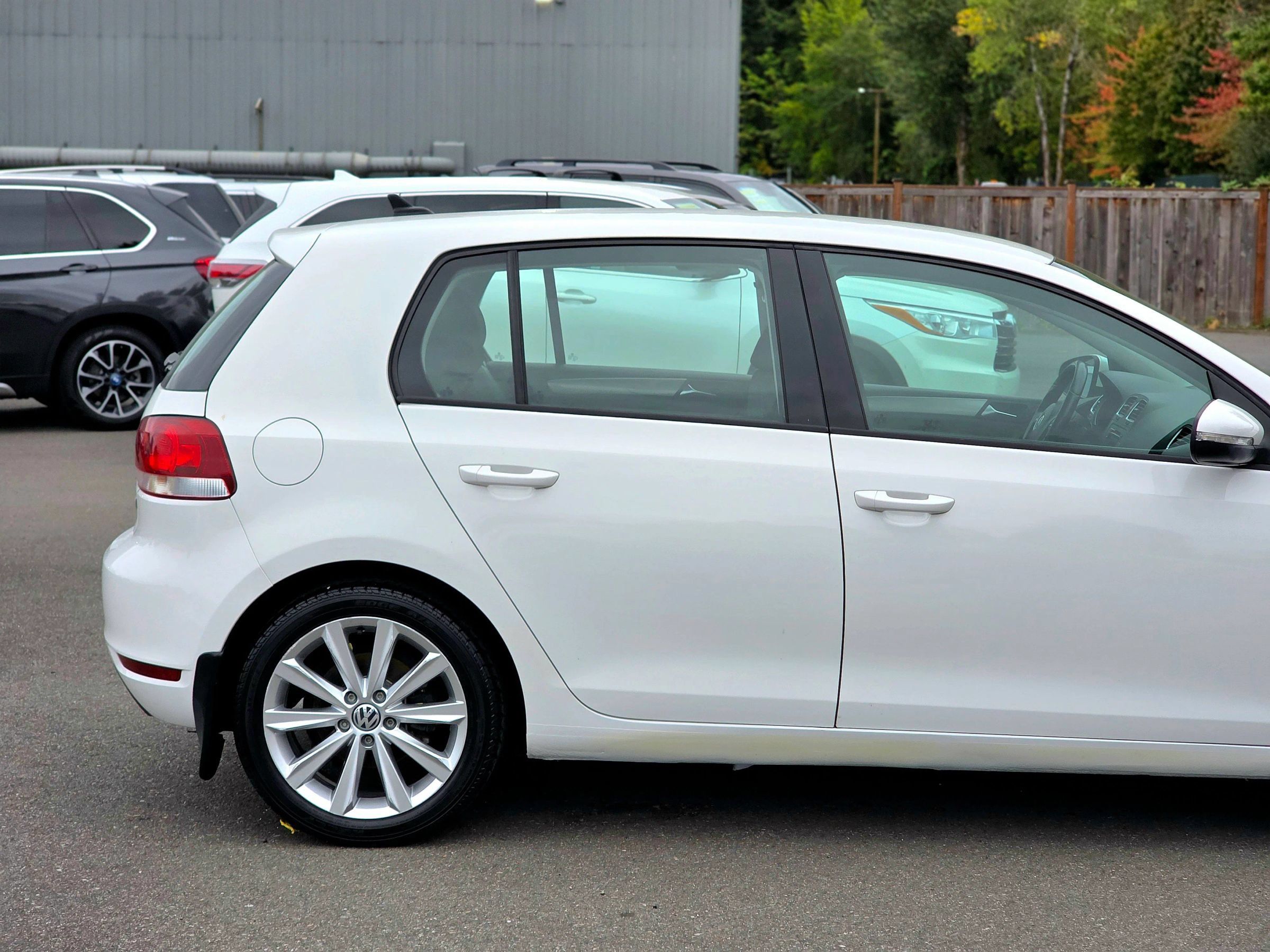 Used 2013 Volkswagen Golf TDI FWD image 12