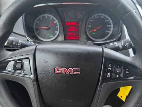 Used 2017 GMC Terrain SLE image 9