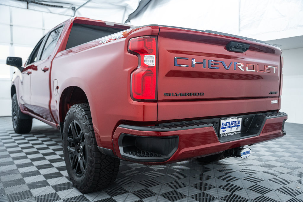 Used 2024 Chevrolet Silverado 1500 RST w/ LPO, Dark Essentials Package AWD/4WD image 7