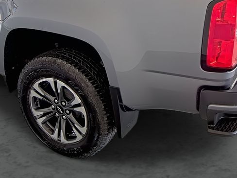 Used 2021 Chevrolet Colorado Z71 image 9