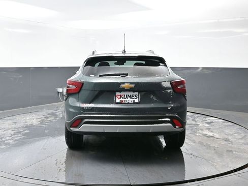 New 2026 Chevrolet Trax LT image 10
