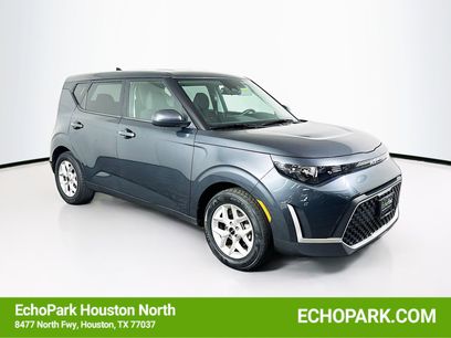 Used 2025 Kia Soul LX w/ LX Technology Package