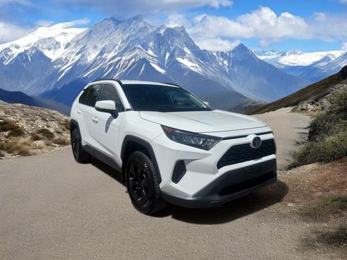 Used 2019 Toyota RAV4 LE w/ All Weather Liner Package AWD/4WD image 7