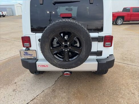 Used 2015 Jeep Wrangler Sahara w/ Dual Top Group image 19