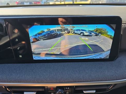 New 2026 Nissan Kicks SV image 18