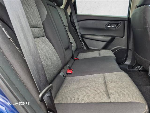 Used 2024 Nissan Rogue SV AWD/4WD image 19