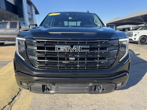 Used 2024 GMC Sierra 1500 Elevation w/ Elevation Premium Package image 2