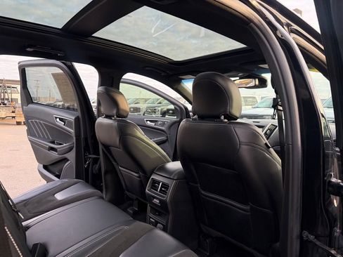 Used 2019 Ford Edge ST w/ Equipment Group 401A image 21