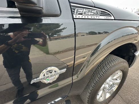 Used 2015 Ford F250 Lariat w/ Lariat Ultimate Package AWD/4WD image 8