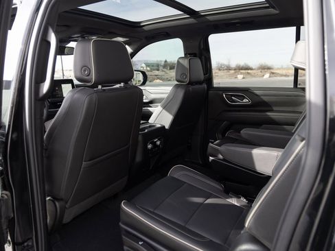 Used 2024 GMC Yukon XL SLT image 20