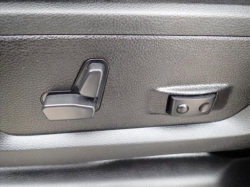 Used 2024 RAM 2500 Big Horn w/ Off Road Package image 13