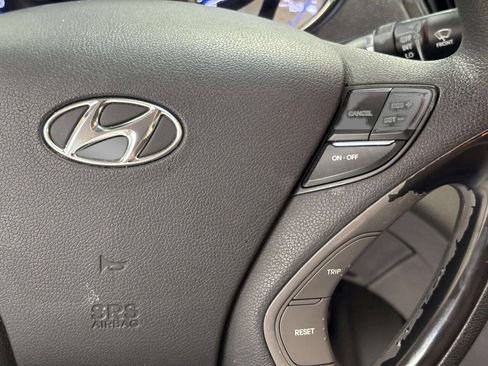 Used 2012 Hyundai Sonata GLS FWD image 28