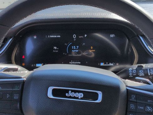 Used 2024 Jeep Grand Cherokee L Limited w/ Luxury Tech Group II image 12