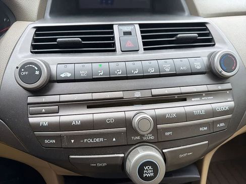 Used 2010 Honda Accord LX-P image 16