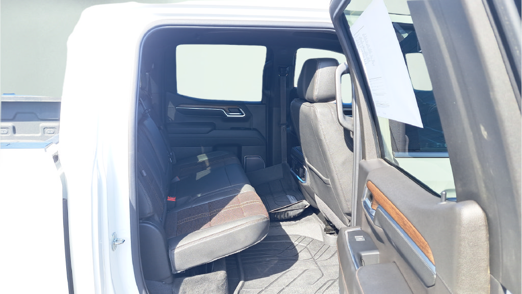 Used 2022 Chevrolet Silverado 1500 High Country w/ Z71 Off-Road Package AWD/4WD image 14