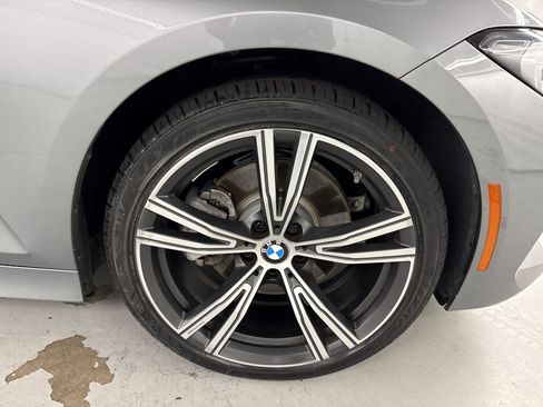 Used 2024 BMW 330i Sedan w/ Convenience Package RWD image 13