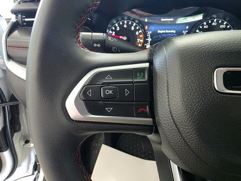 Used 2026 Jeep Compass Trailhawk AWD/4WD image 16