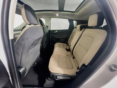 Used 2021 Ford Escape SE FWD image 24