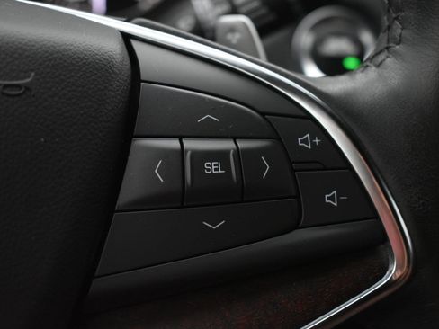 Used 2023 Cadillac XT5 Sportv w/ LPO, Floor Liner Package AWD/4WD image 23