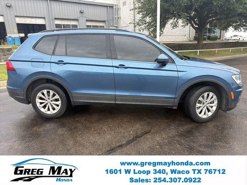 Used 2018 Volkswagen Tiguan S FWD image 2