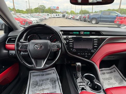 Used 2019 Toyota Camry XSE FWD image 19