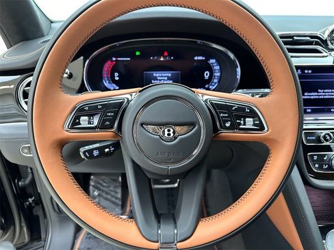 New 2024 Bentley Bentayga image 34