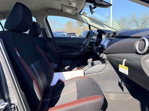 New 2025 Nissan Versa SR w/ Trunk Package image 10
