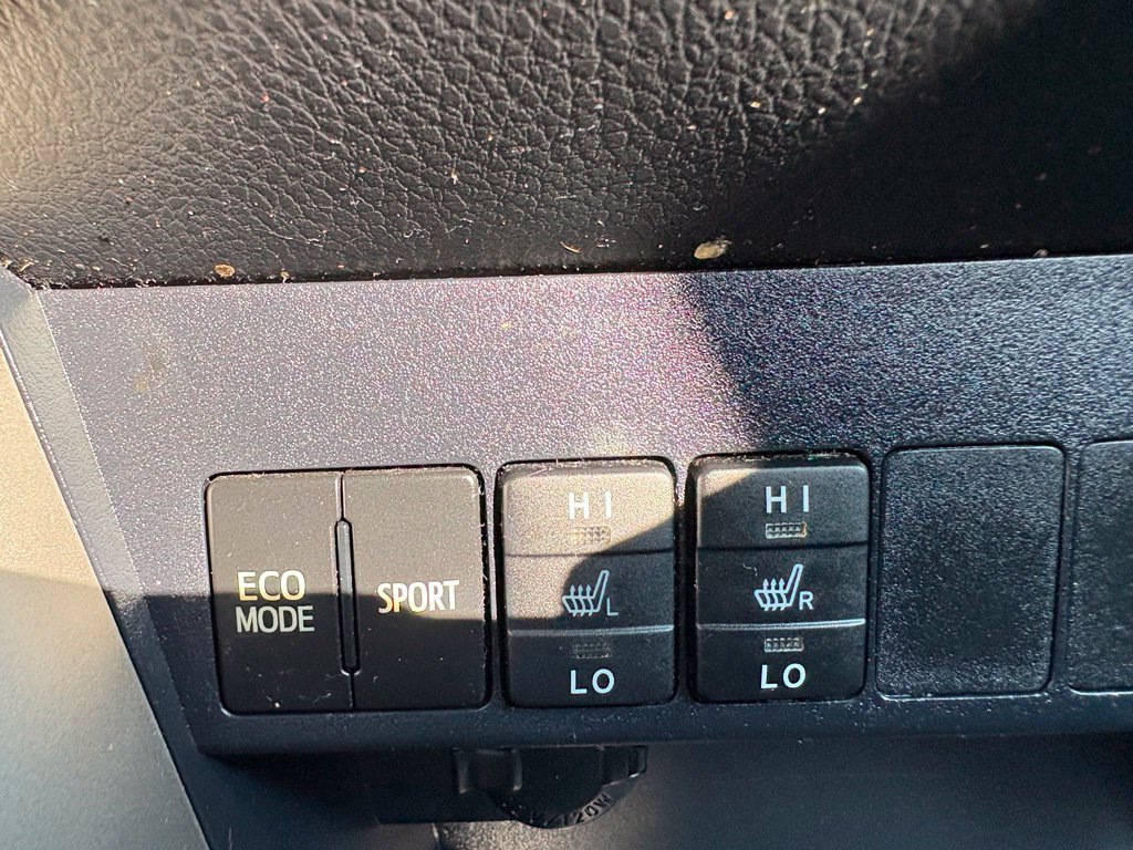Used 2015 Toyota RAV4 Limited w/ Outdoor Package AWD/4WD image 40