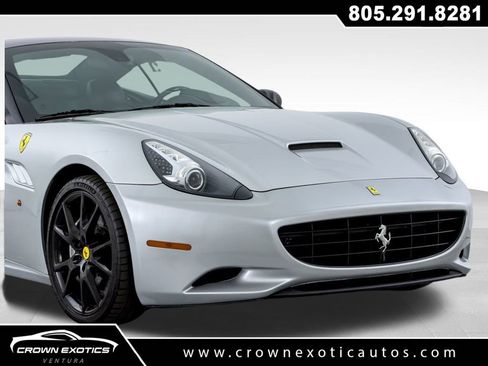 Used 2012 Ferrari California image 17