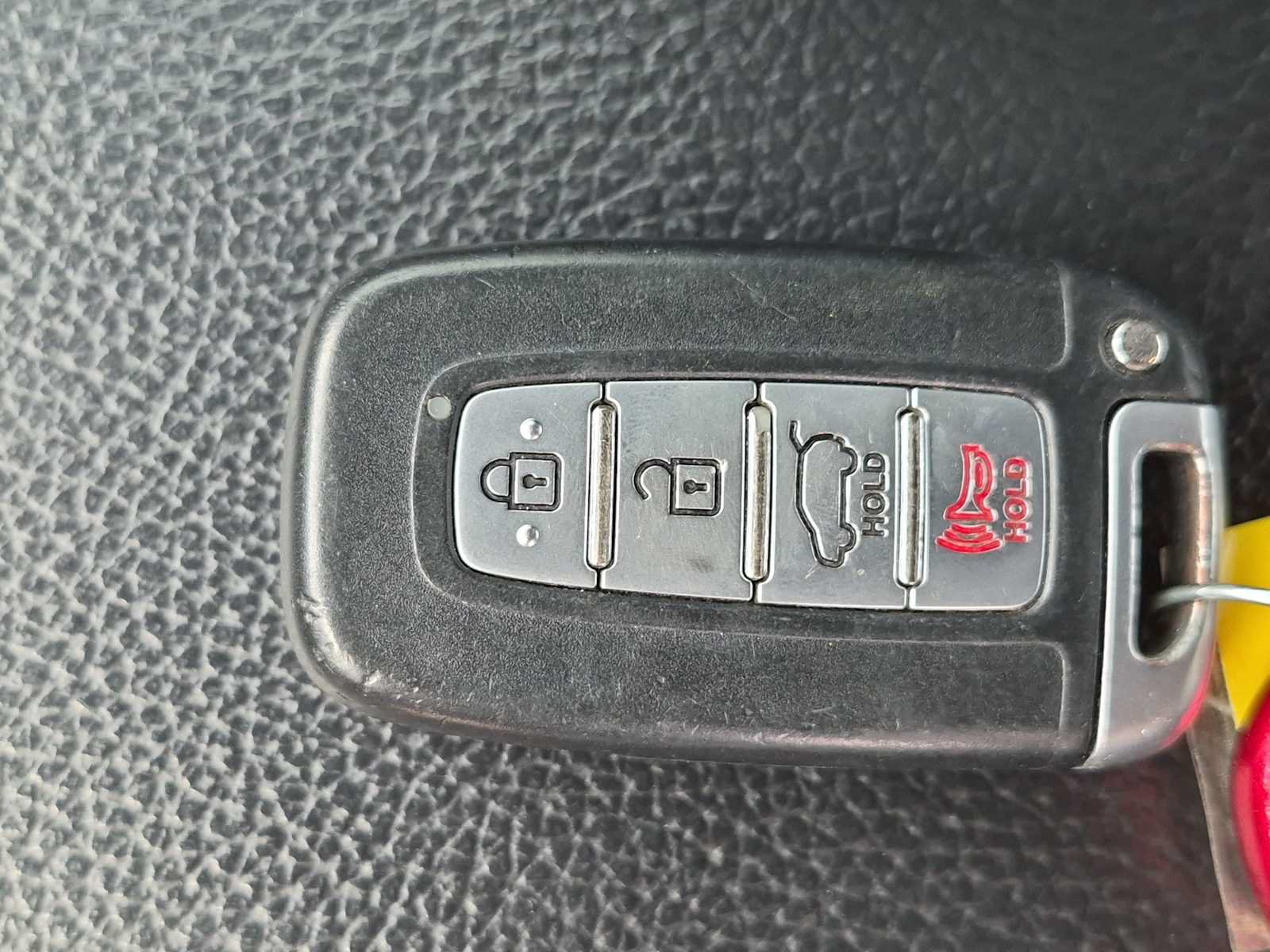 Used 2016 Hyundai Veloster Turbo FWD image 33