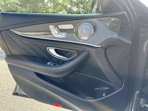 Used 2018 Mercedes-Benz E 63 AMG S image 25